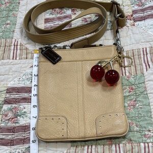 Coach Vintage Crossbody/SwingPack/Messenger Bag /Coach Hang Tag/ Cherry charm